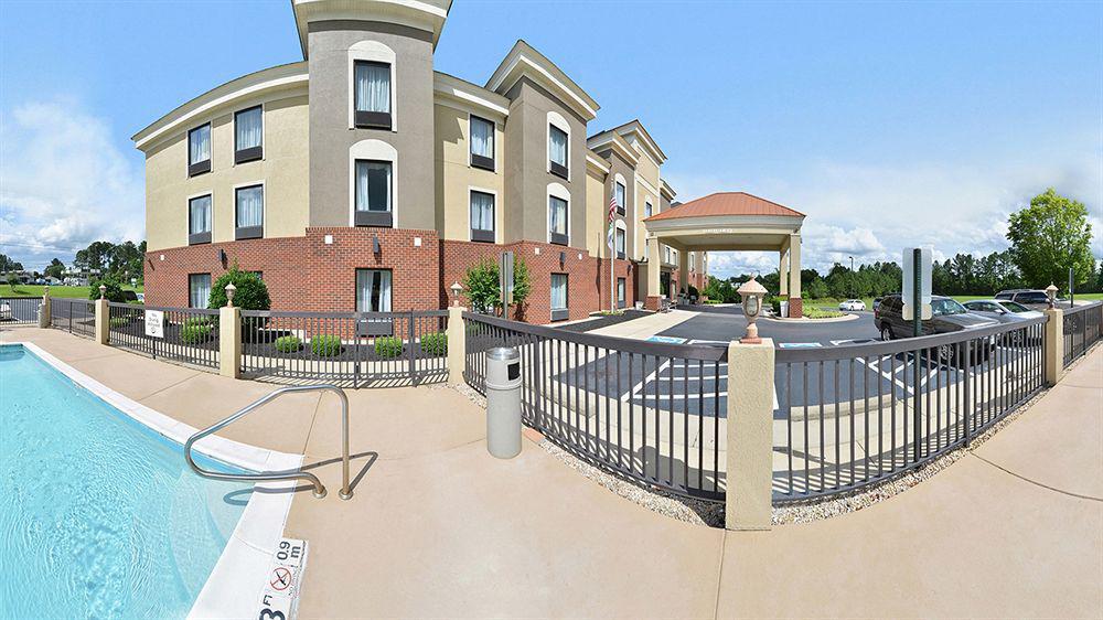 Holiday Inn Express Hotel & Suites Petersburg/Dinwiddie By Ihg Dış mekan fotoğraf